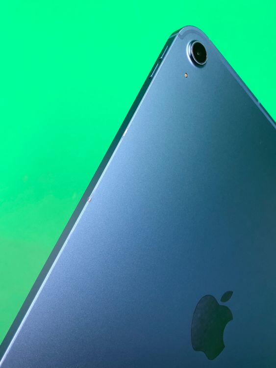 �������� iPad ��10���� Wi-Fi+Cellular 64GB �֥롼 docomo�� H2