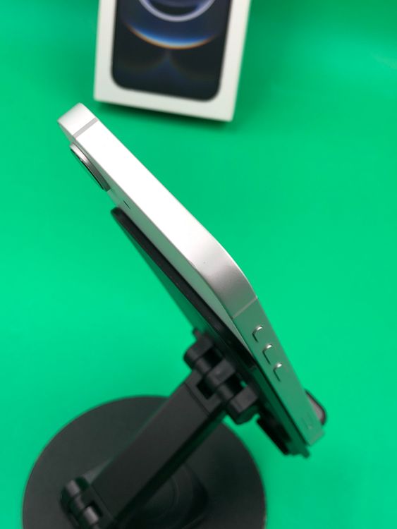�����礤���� iPhone 16e 128GB �ۥ磻�� SIM�ե꡼ ��������95% au ��