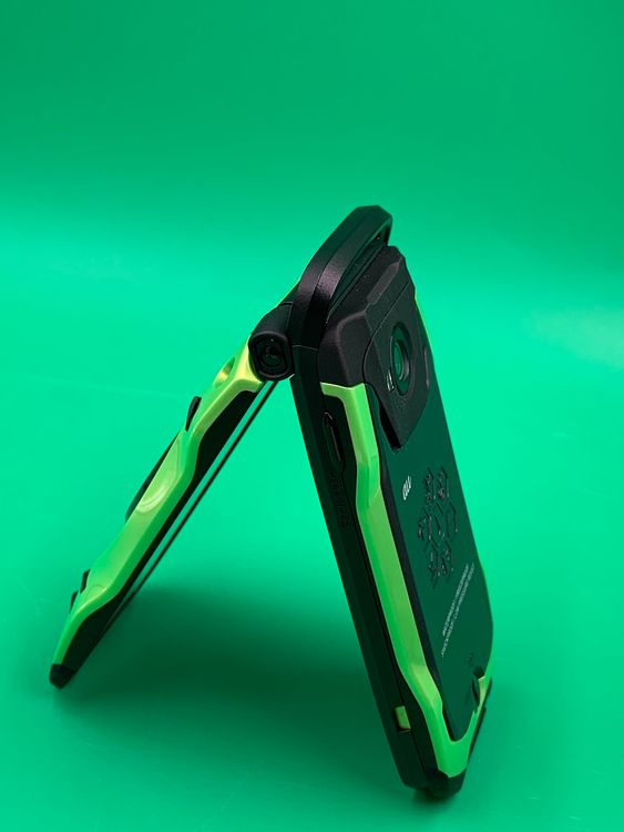 ������Ʊ�� G'zOne TYPE-XX 16GB �ꥭ�åɥ��꡼�� KDDI ��