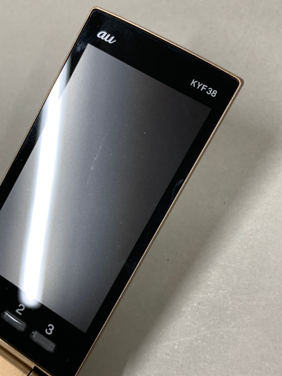 ������ ���󤿤󥱡����� KYF38 8GB �����ѥ󥴡���� KDDI ��