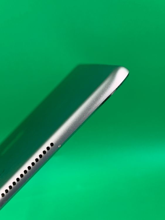 ����� iPad Air ��2���� Wi-Fi+Cellular 64GB SIM�� ����Ǥ���