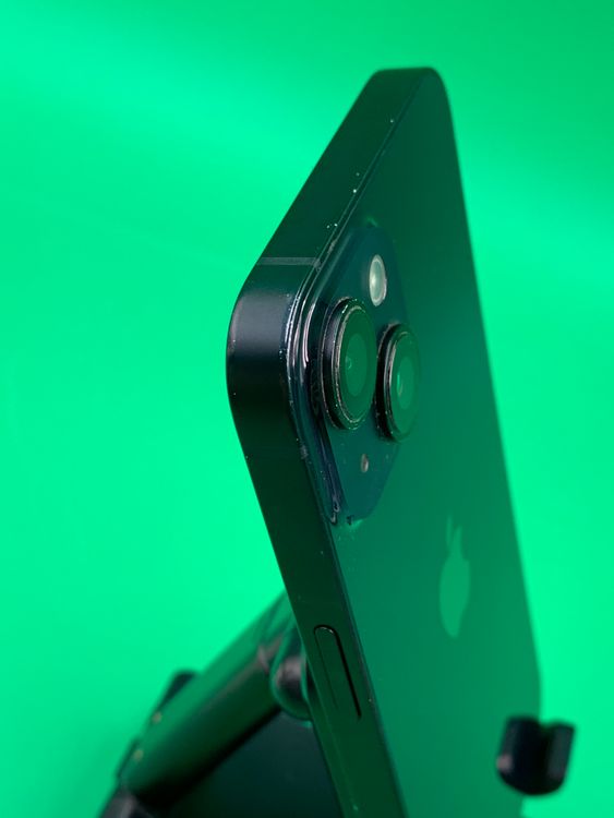 ���Хåƥ꡼���� iPhone 14 256GB �ߥåɥʥ��� Softbank ��