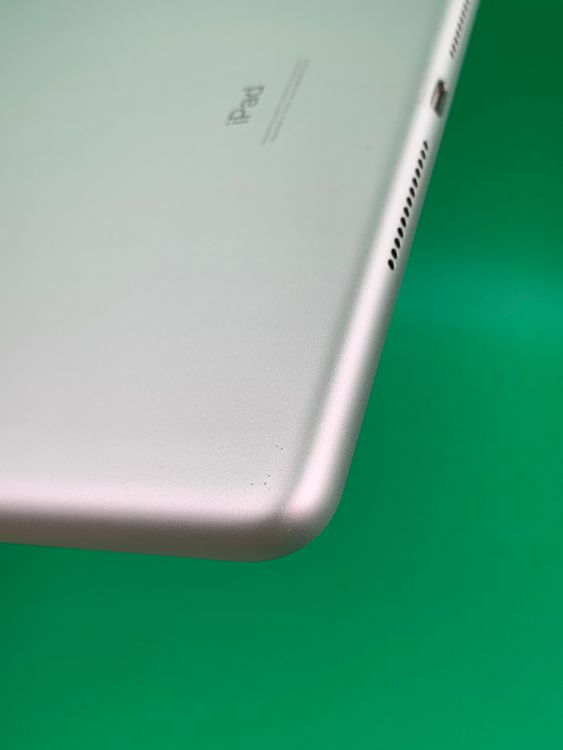 ������ iPad ��8���� Wi-Fi 32GB MYLA2 J/A ����С�