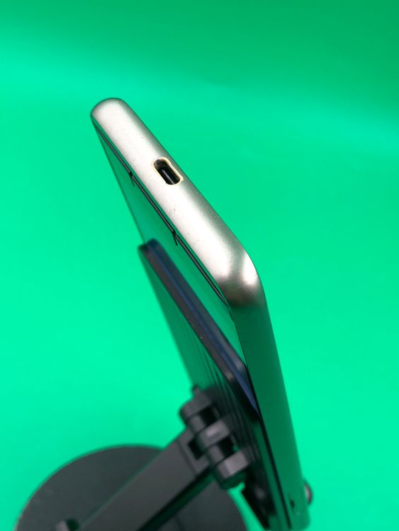 �����礤���� BASIO4 32GB ������� SIM�ե꡼ KDDI ��