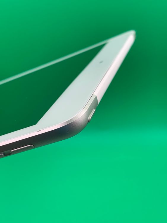 ����� iPad ��7���� Wi-Fi+Cellular 32GB SIM�ե꡼ au ��