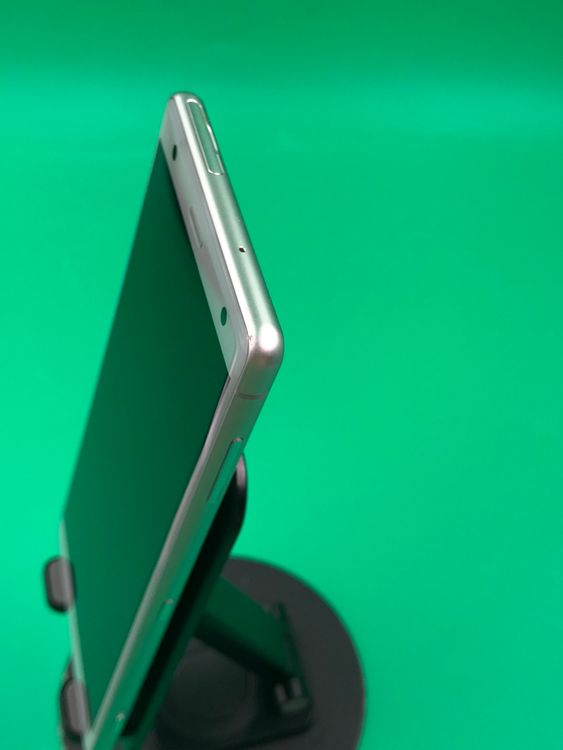 ������ Xperia XZ2 64GB SIM�ե꡼ ���������ɹ�  docomo ��
