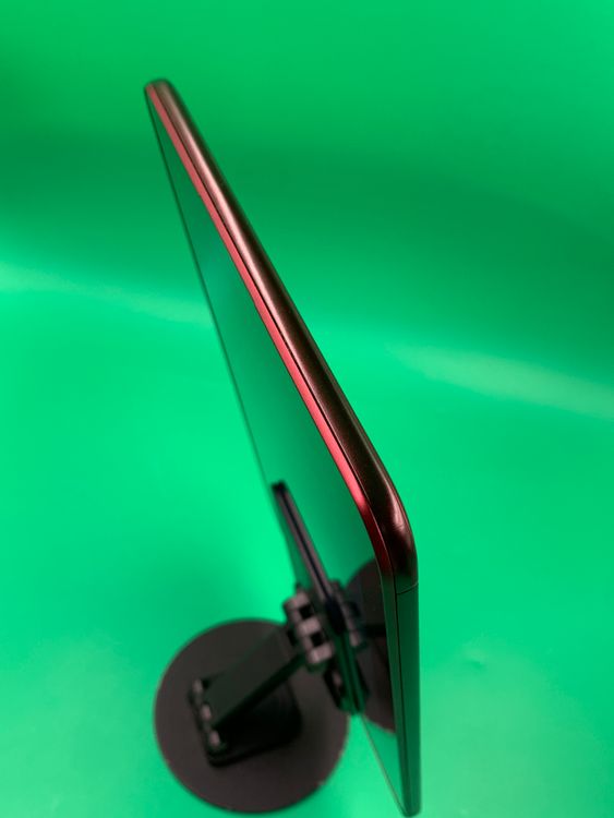 ���������� Qua tab QZ10 32GB ���������ɹ� KDDI �� KYT33 ��å�
