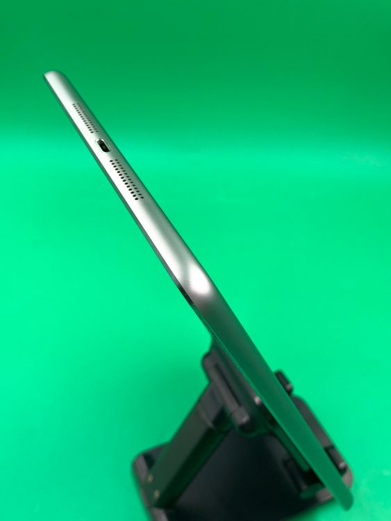 ������ iPad mini ��3���� Wi-Fi + Cellular 16GB Softbank��