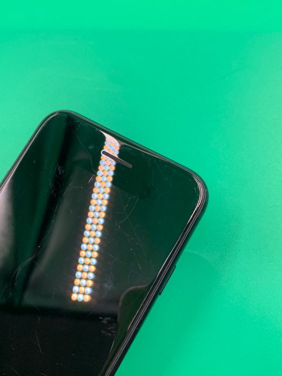 ����� iPhone SE ��3���� 64GB SIM�ե꡼ ��������98% au ��