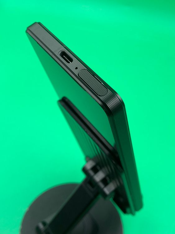 �����礤���� Xperia 1 V 256GB �֥�å� SIM�ե꡼ KDDI ��