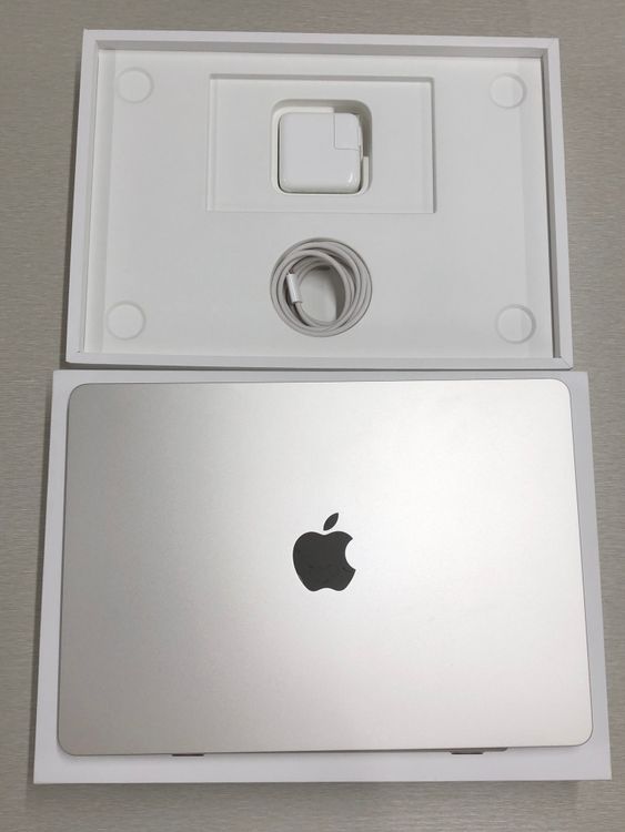 ������Ʊ�� MacBook Air 13����� M3���å� 16GB 256GB ����10��
