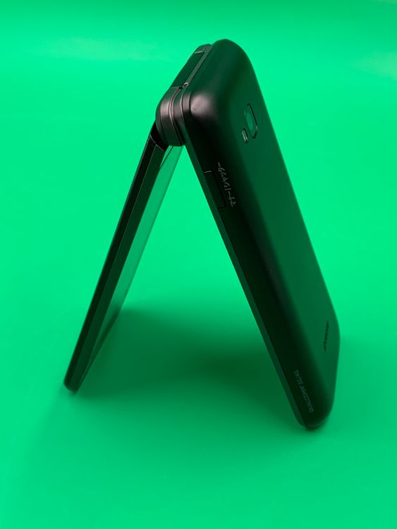 �������� GRATINA KYF39 8GB �֥�å� SIM�ե꡼ KDDI ��