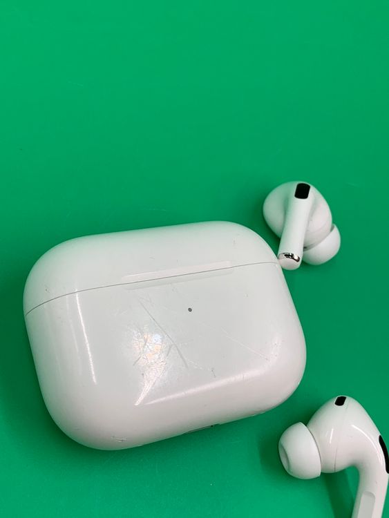 ����� AirPods Pro ��2���� Lightning ���������ɹ� �ۥ磻��