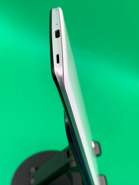 ���������� AQUOS zero2 256GB �ߥ��ƥ��ۥ磻�� SIM�ե꡼ KDDI ��