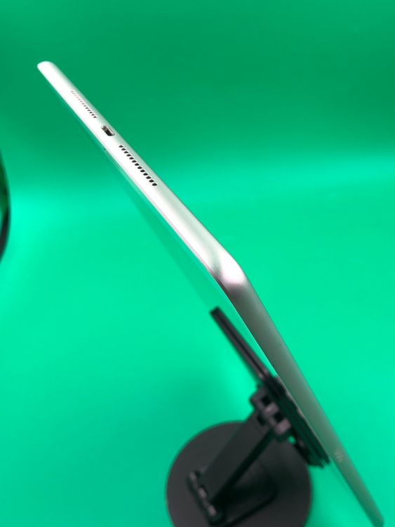 �������� iPad ��8���� Wi-Fi 32GB ����С� MYLA2 J/A