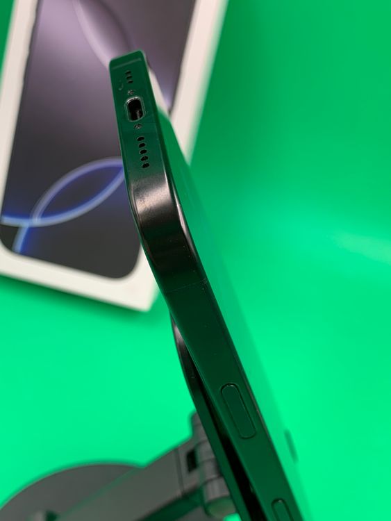 ������ iPhone 16 Pro 256GB �֥�å������˥��� ��������91%