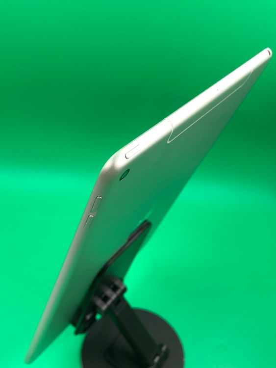 ������iPad Air ��3���� Wi-Fi+Cellular 64GB docomo ��