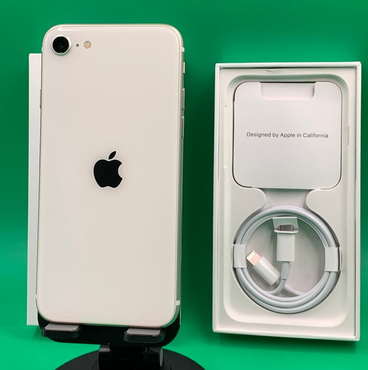 �������� iPhone SE ��3���� 64GB ��������100% KDDI ��