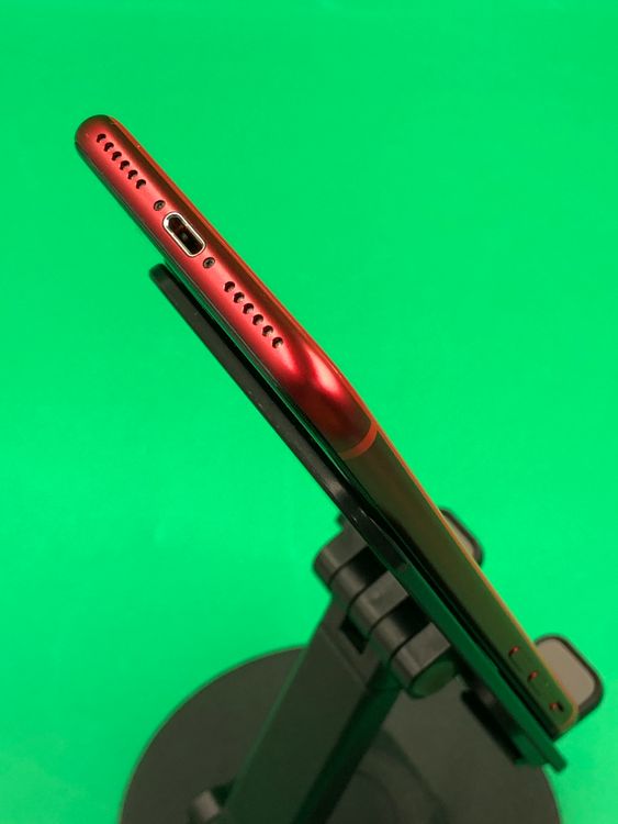 ���������� iPhone SE ��2���� 64GB �֥�å�-��å� KDDI ��