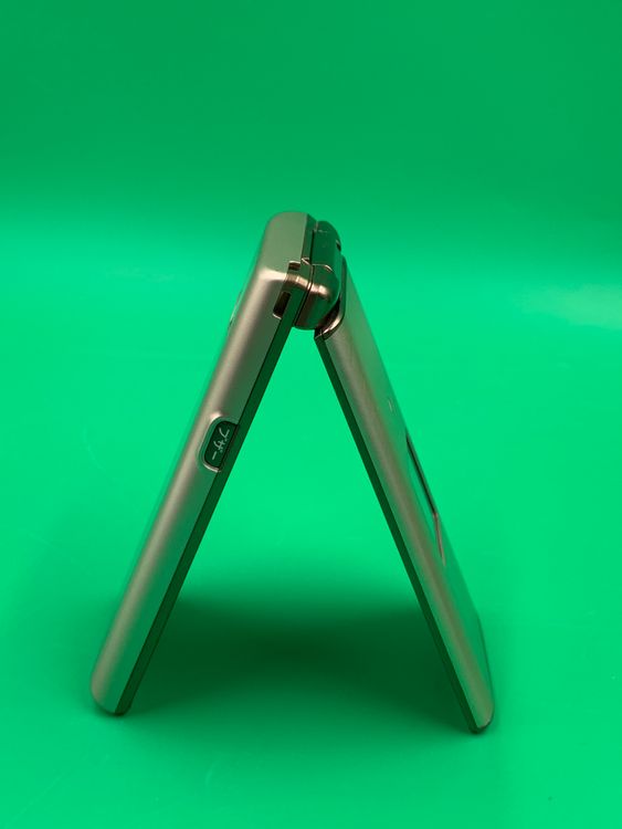 ������ ���󤿤󥱡����� KYF38 8GB �����ѥ󥴡���� KDDI ��