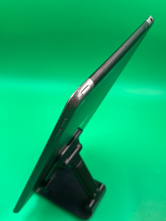����� iPad ��8���� Wi-Fi+Cellular 32GB SIM�ե꡼ au ��