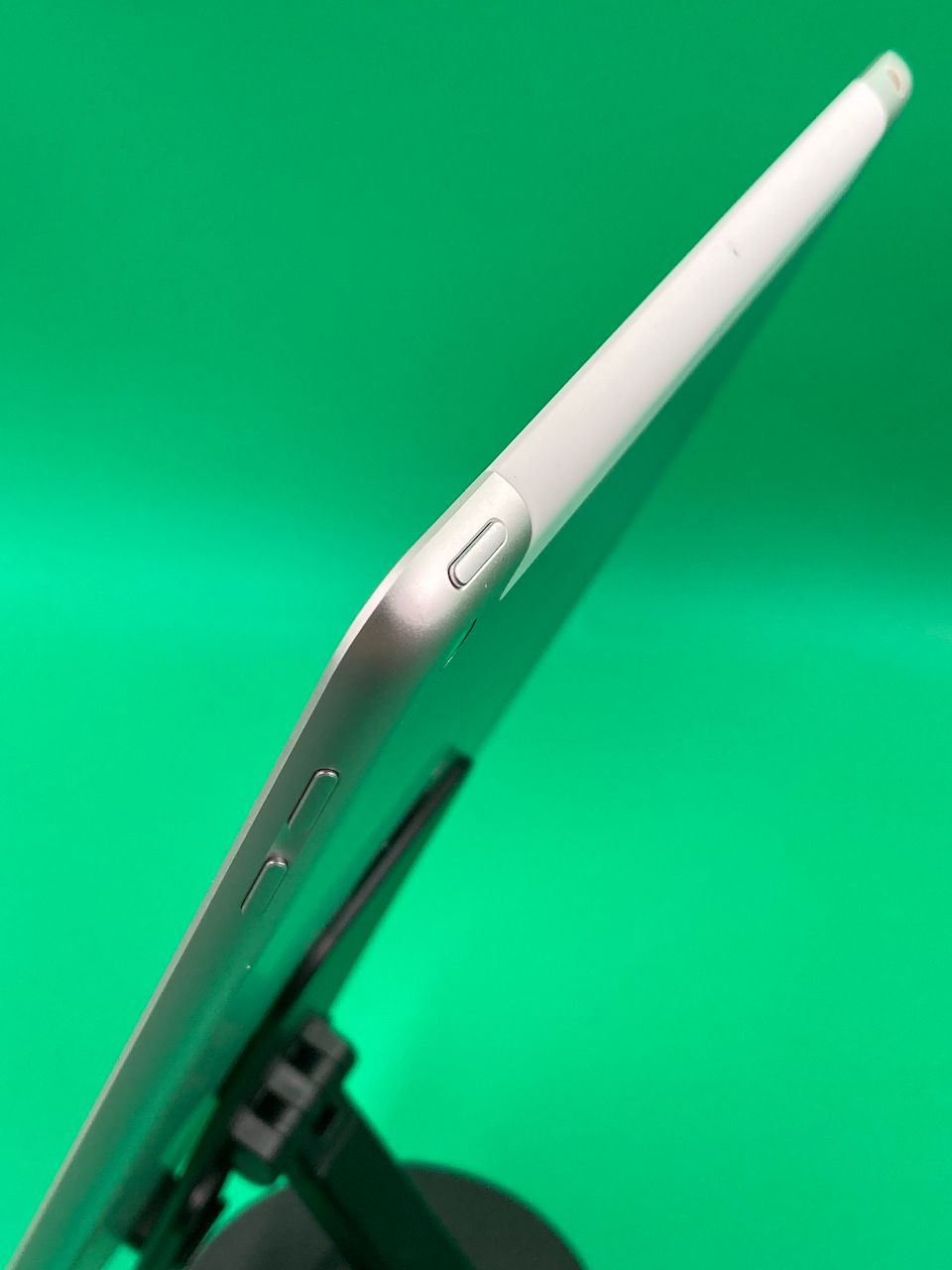 iPad 第6世代 Wi-Fi+Cellular 32GB美品最大容量 93% Amazon.co.jp: 【整備済み品】 Apple iPad (第6世代) Wi-Fi +