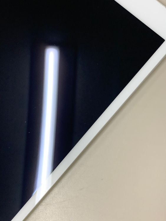 ����� iPad ��8���� Wi-Fi+Cellular 32GB ��������86% KDDI�� H2