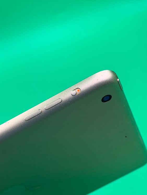 ����� iPad mini 3 Wi-Fi 64GB ������� ��������85%