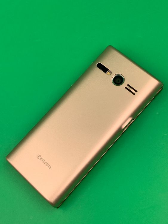 ������ ���󤿤󥱡����� KYF38 4GB �������  KDDI ��