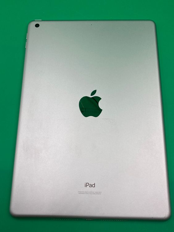  iPad 8 Wi-Fi 32GB С