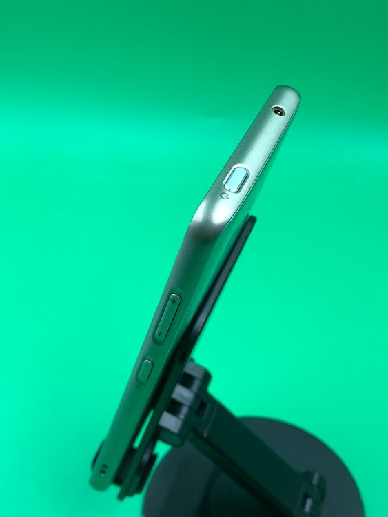 �����礤���� BASIO4 32GB SIM�ե꡼ ���������ɹ� KDDI ��