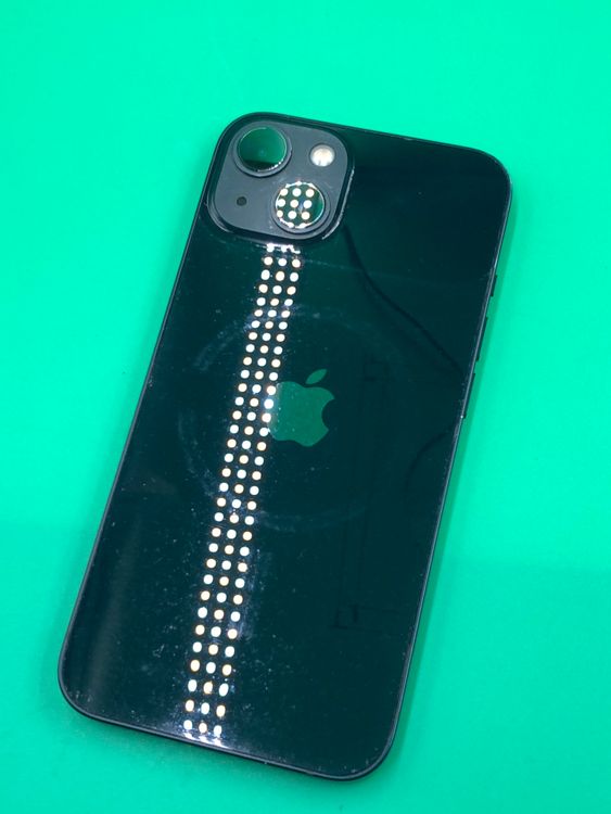 ���Хåƥ꡼���� iPhone 13 128GB �ߥåɥʥ��� SIM�ե꡼  au ��