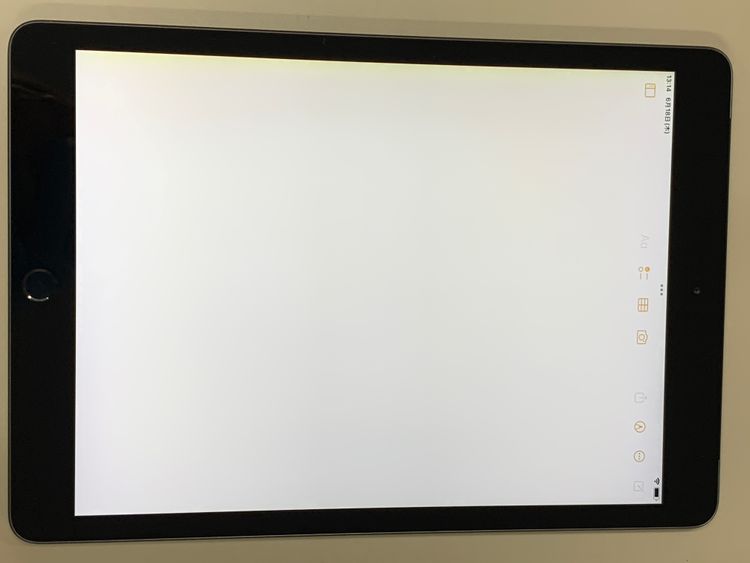 ����� iPad ��8���� Wi-Fi+Cellular 32GB ��������83% ���ڡ������쥤