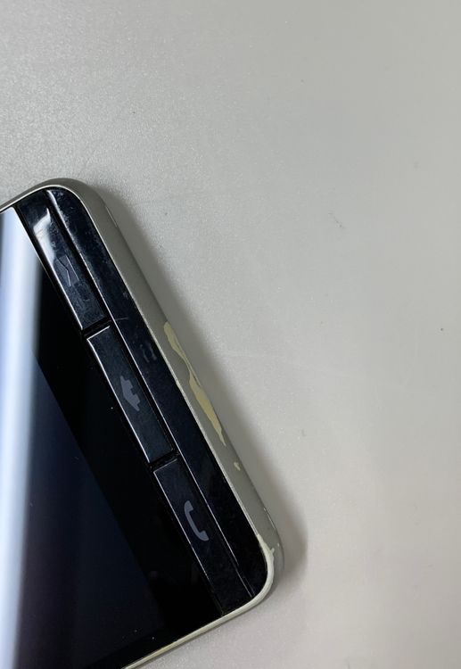 ����� BASIO4 32GB ������� SIM�ե꡼ ���������ɹ� KDDI ��