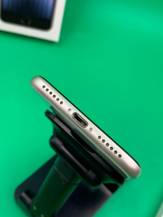 ���ѥͥ롦�Хåƥ꡼���� iPhone SE ��3���� 64GB  ��ŷ��Х��� ��