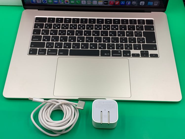 ������Ʊ�� MacBook Air 15����� M5 2026 512GB �������饤��