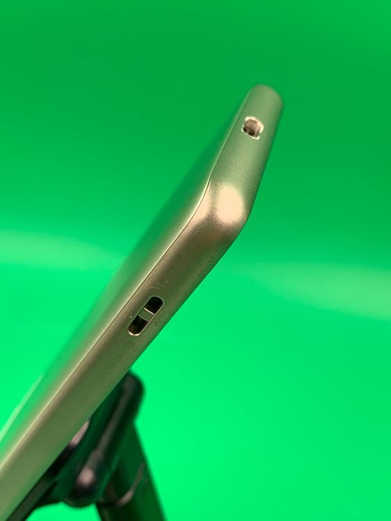 ������ BASIO4 32GB SIM�ե꡼ ���������ɹ� �ʰ�SIM�� au ��