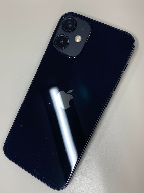 �����礤���� iPhone 12 Mini 64GB �֥�å� ��������100% docomo ��