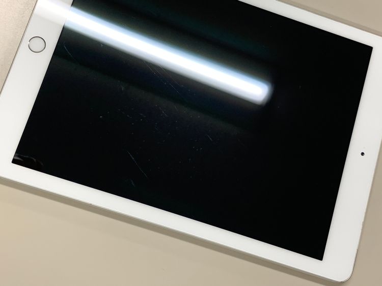 ����� iPad ��6���� Wi-Fi+Cellular 32GB ����С� SIM�ե꡼ au ��