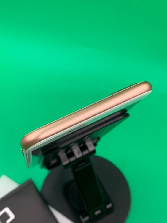 ����� iPhone 8 Plus 64GB ������� SIM�ե꡼  KDDI ��