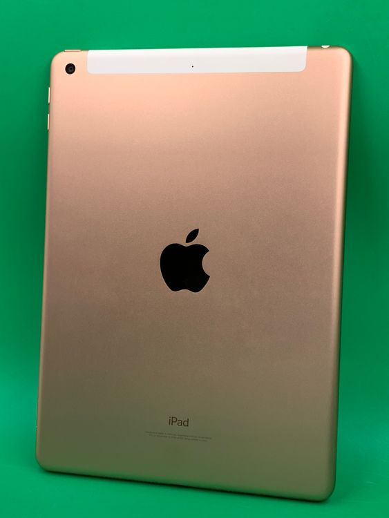 ������ iPad ��6���� Wi-Fi+Cellular 32GB ������� KDDI ��
