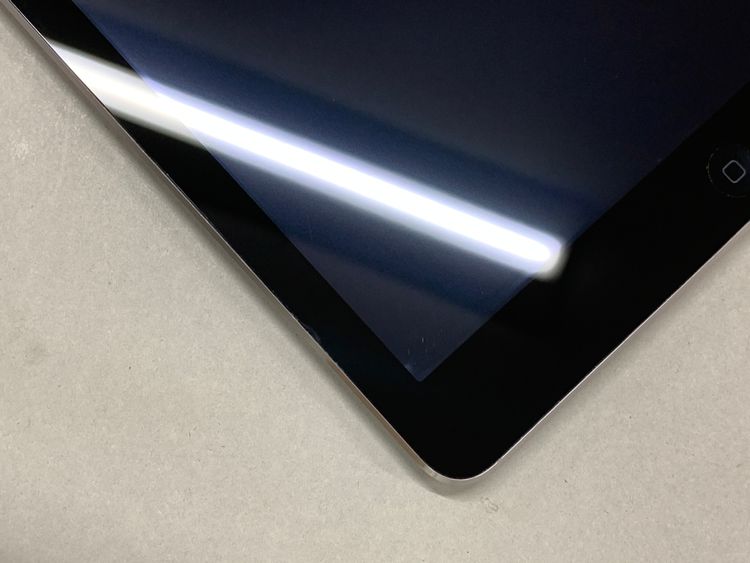 ���Хåƥ꡼���� iPad Air Wi-Fi+Cellular 16GB ���ڡ������졼