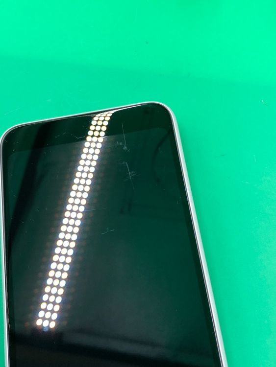 ������ GRATINA KYV48 32GB SIM�ե꡼ ���������ɹ� au ��