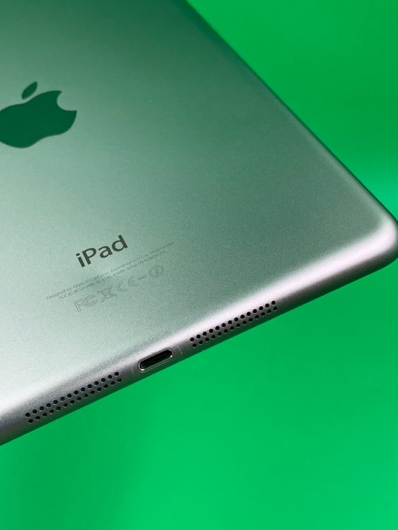 ����� iPad mini ��2���� Retina Wi-Fi 32GB ���ڡ������졼