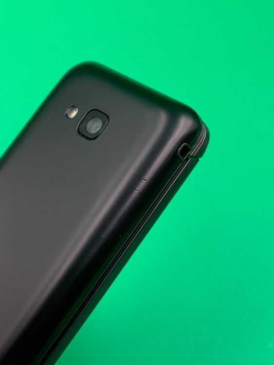 �����礤���� GRATINA KYF39 4GB �֥�å� SIM�ե꡼ KDDI ��