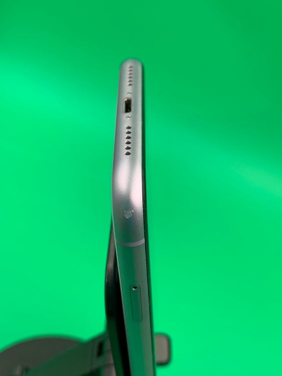 Хåƥ꡼ iPhone 11 64GB ѡץ 100% KDDI 