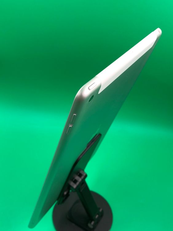 �����ʡ� ������ iPad ��9���� Wi-Fi+Cellular 64GB SIM�ե꡼
