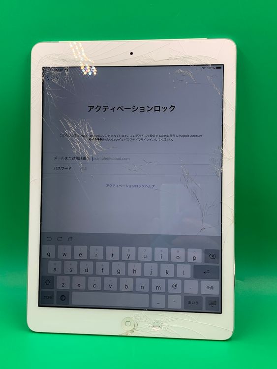 �� �����ƥ��١��������å� iPad Air Wi-Fi + Cellular 16GB