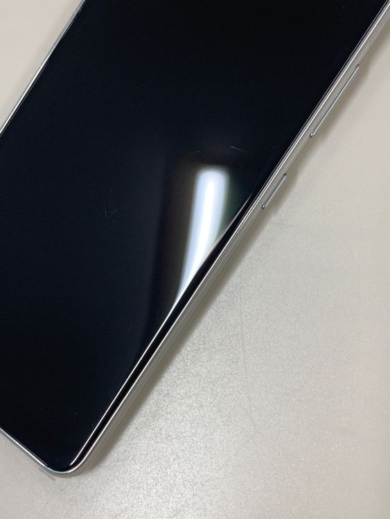 ���Хåƥ꡼���� Galaxy A21 64GB �ۥ磻�� SIM�ե꡼ docomo ��