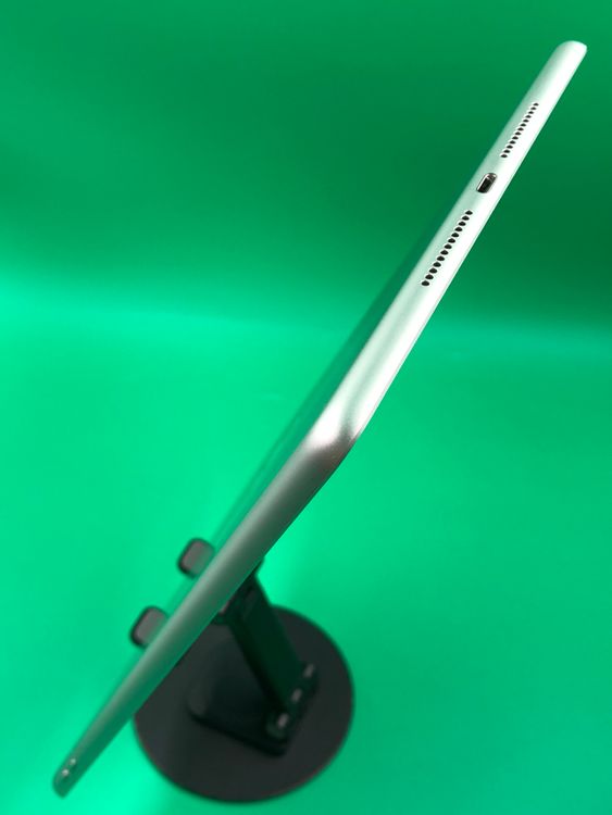 �������� iPad ��8���� Wi-Fi 32GB ����С� MYLA2 J/A